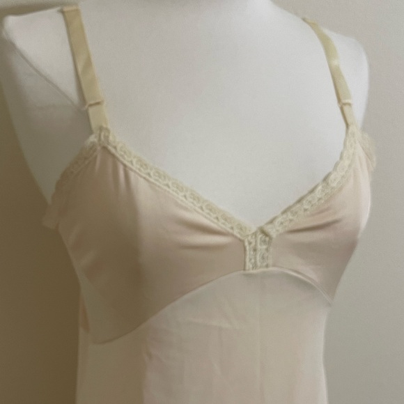 VINTAGE Shadowline Womens Cream Empire Design Full Slip Size 34 - Picture 2 of 11